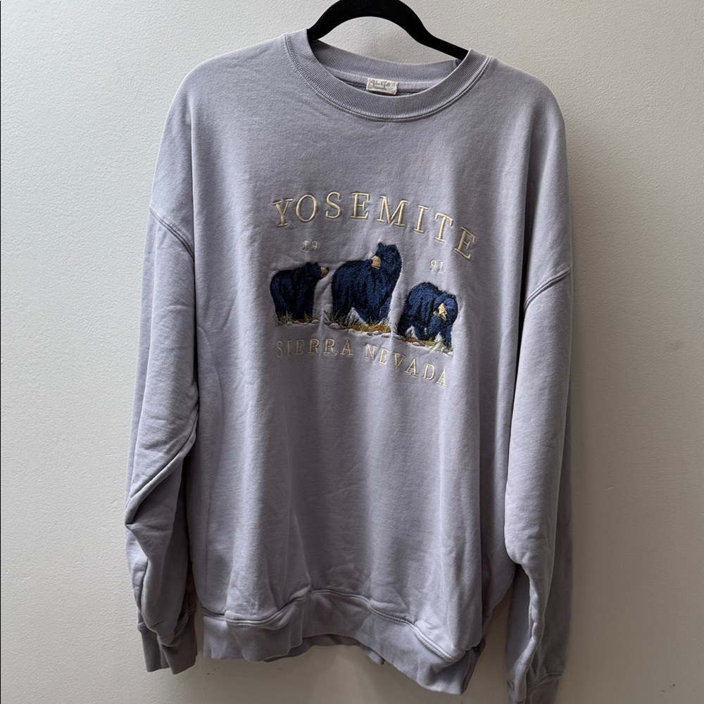 Crewneck Sweater - Gray Yosemite